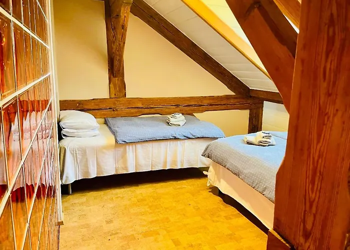 Apartament Lossi 21/23 *